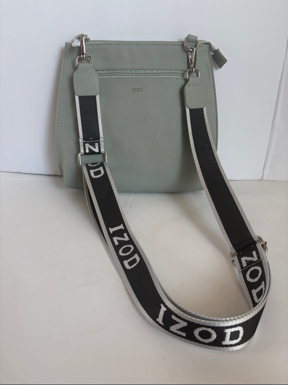Izod sage green pebbled faux leather crossbody bag w removable adjustable strap - Picture 15 of 15